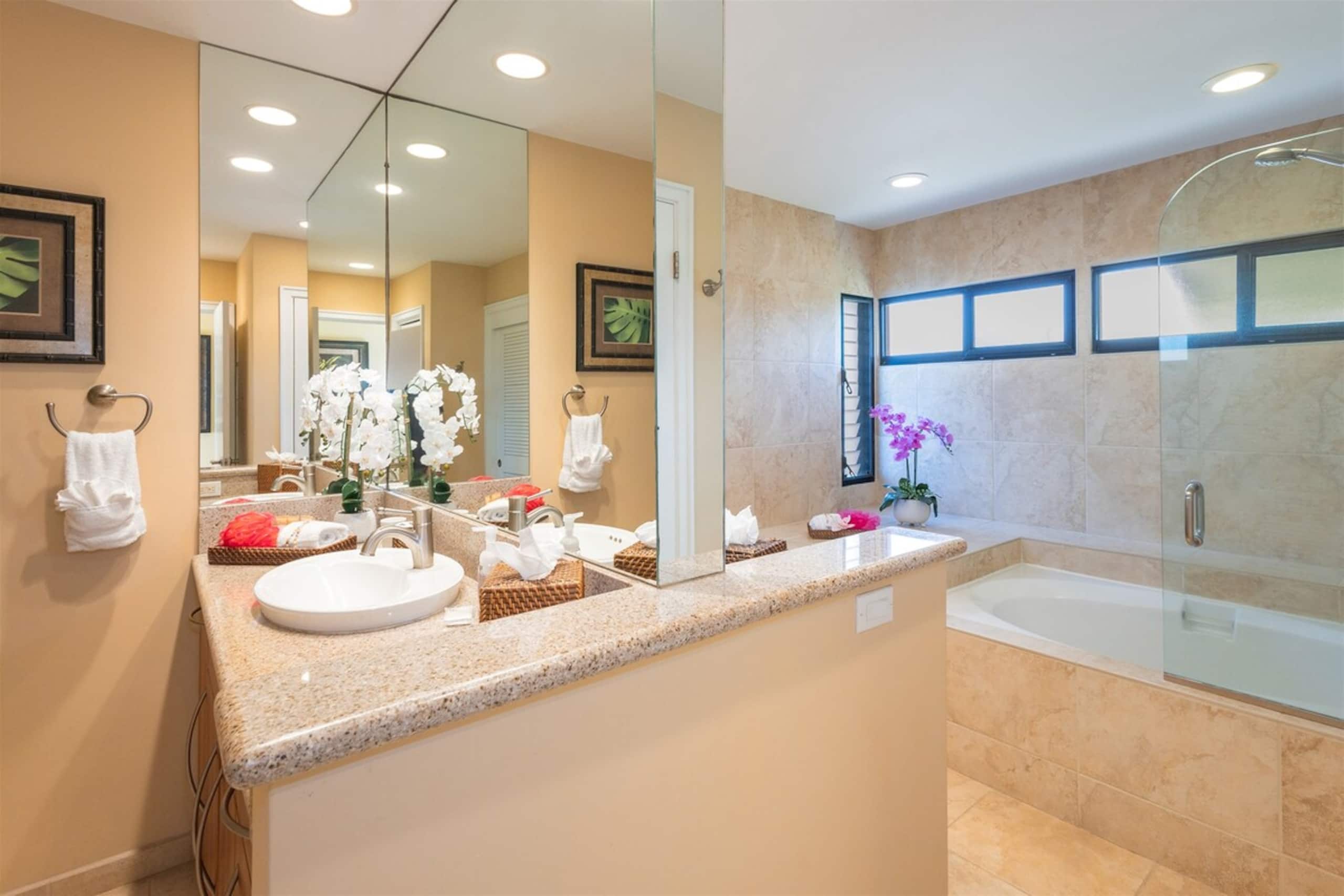 Villa in Lahaina · ★5.0 · 1 bedroom · 2 beds · 2 baths - Image 38