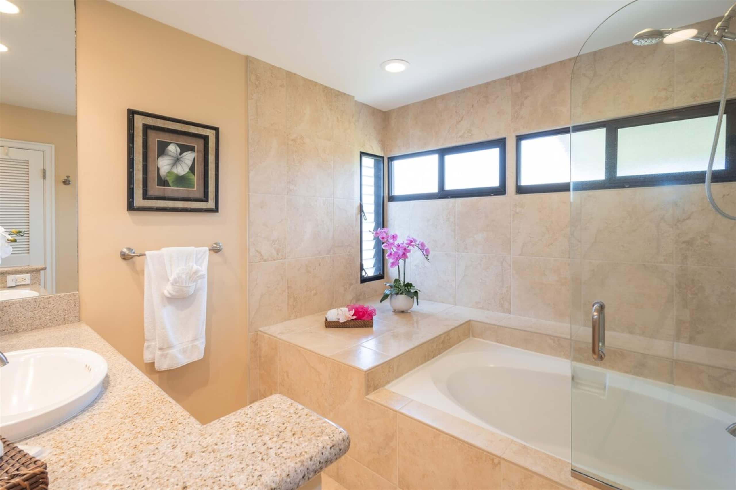 Villa in Lahaina · ★5.0 · 1 bedroom · 2 beds · 2 baths - Image 39