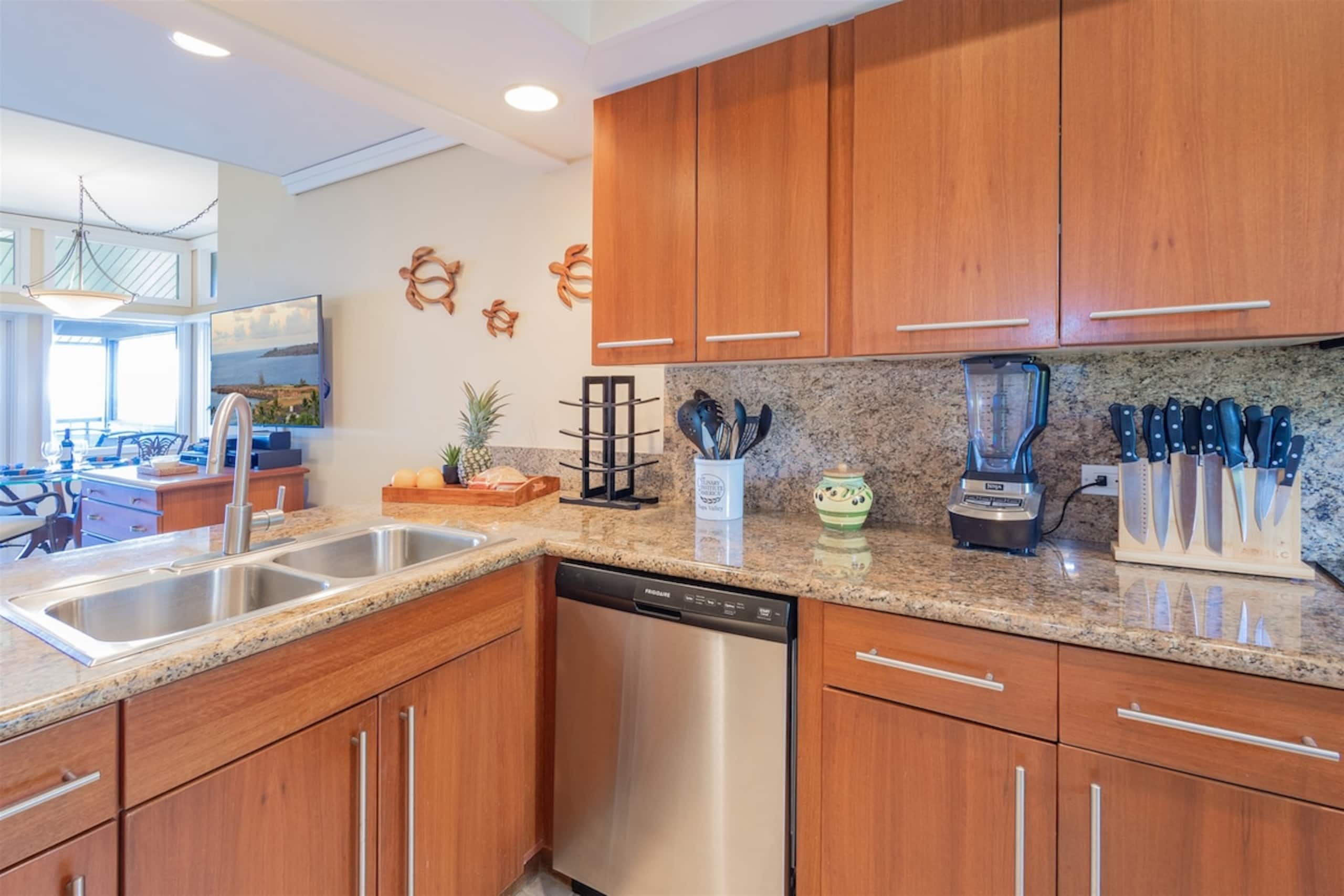 Villa in Lahaina · ★5.0 · 1 bedroom · 2 beds · 2 baths - Image 25