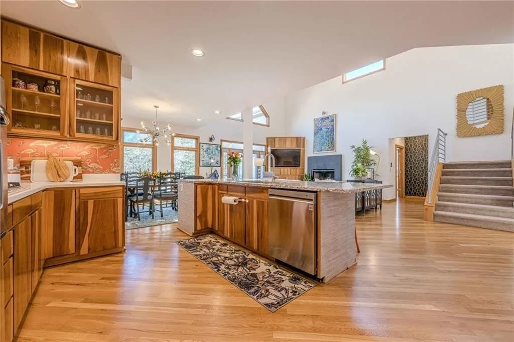 Private Lakefront Home · Dock, Kayaks & Fire Pit