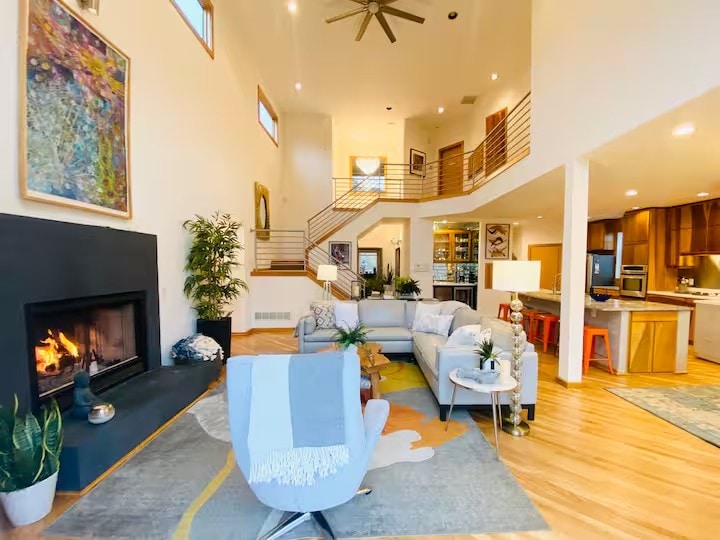 Private Lakefront Home · Dock, Kayaks & Fire Pit