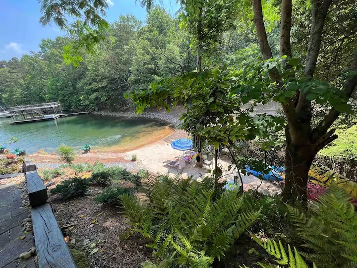 Private Lakefront Home · Dock, Kayaks & Fire Pit