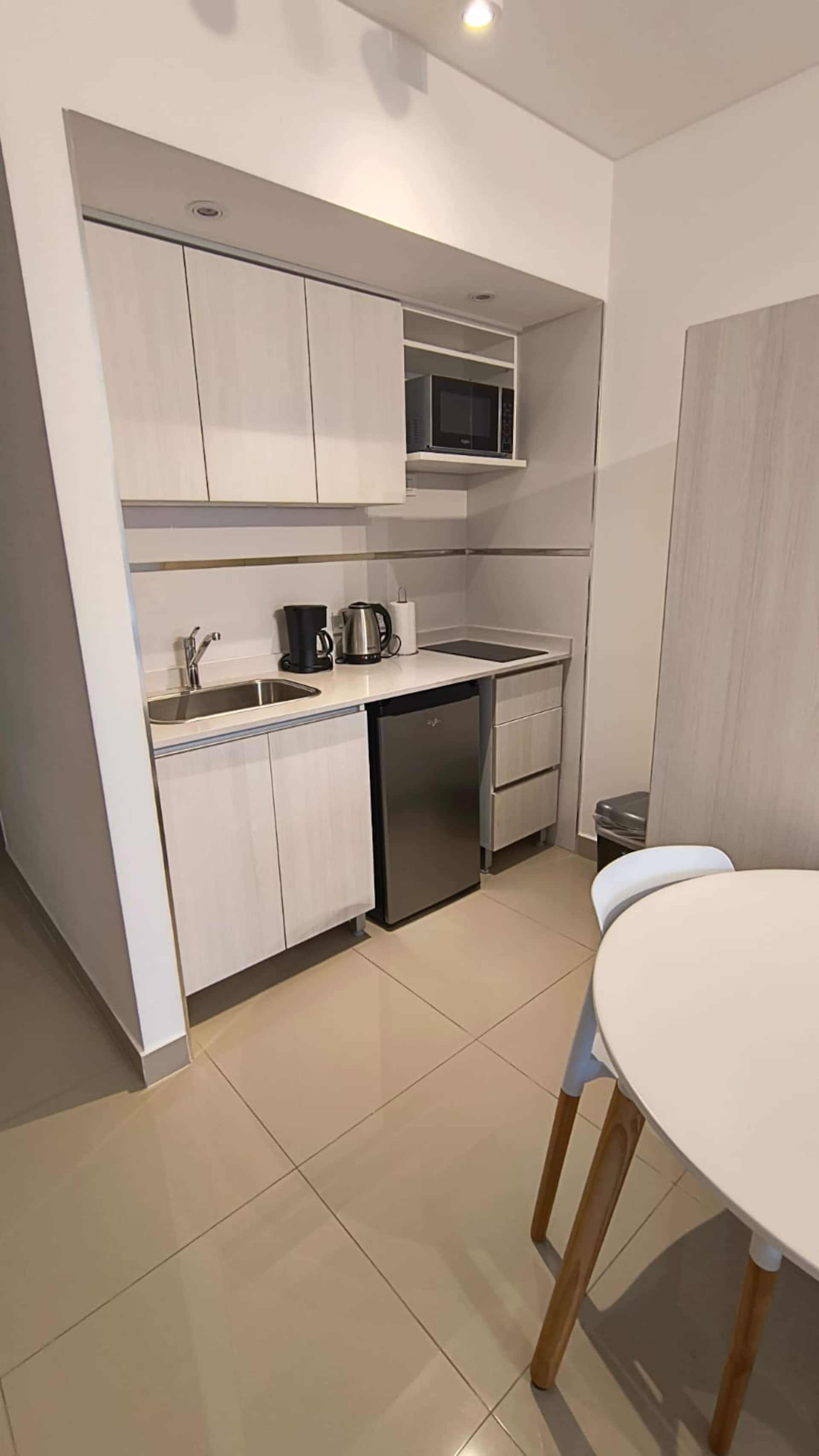 Vianzo BA. Apartment with Balcony | Pool | San Telmo