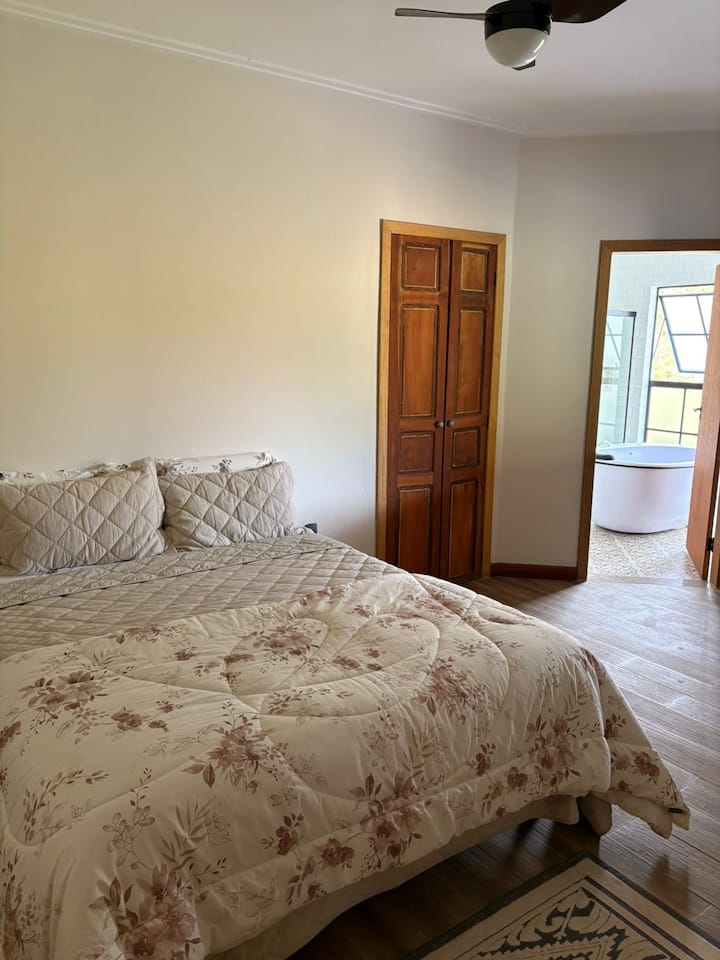 საძინებელი 1