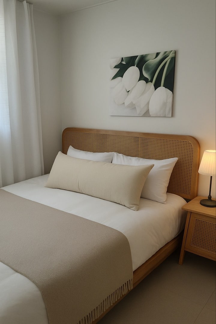 Ова е терасата Неверленд, која дава сѐ од себе за да ви помогне длабоко да се опуштите со удобна постелнина во хотелски стил.