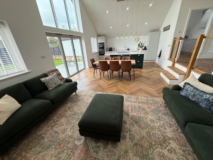 Luxury 4-bed Retreat In Suffolk - Woodbridge