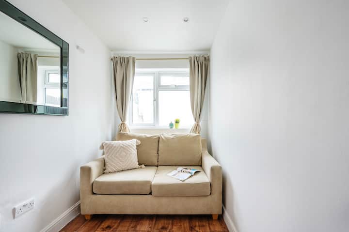 2 Bedroom Flat In Putney By The River - Fulham