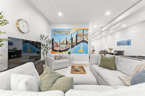 Top Airbnb: F3 Ultimate Boston Group Stay Pool Table Walk to T in Cambridge