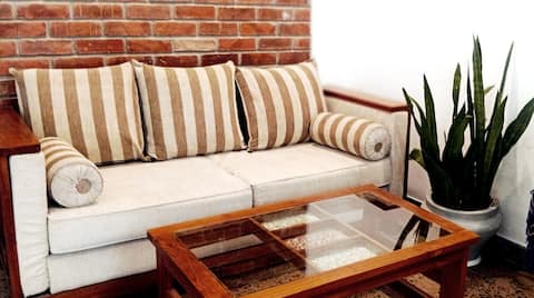 Brick & Wall Home Stay