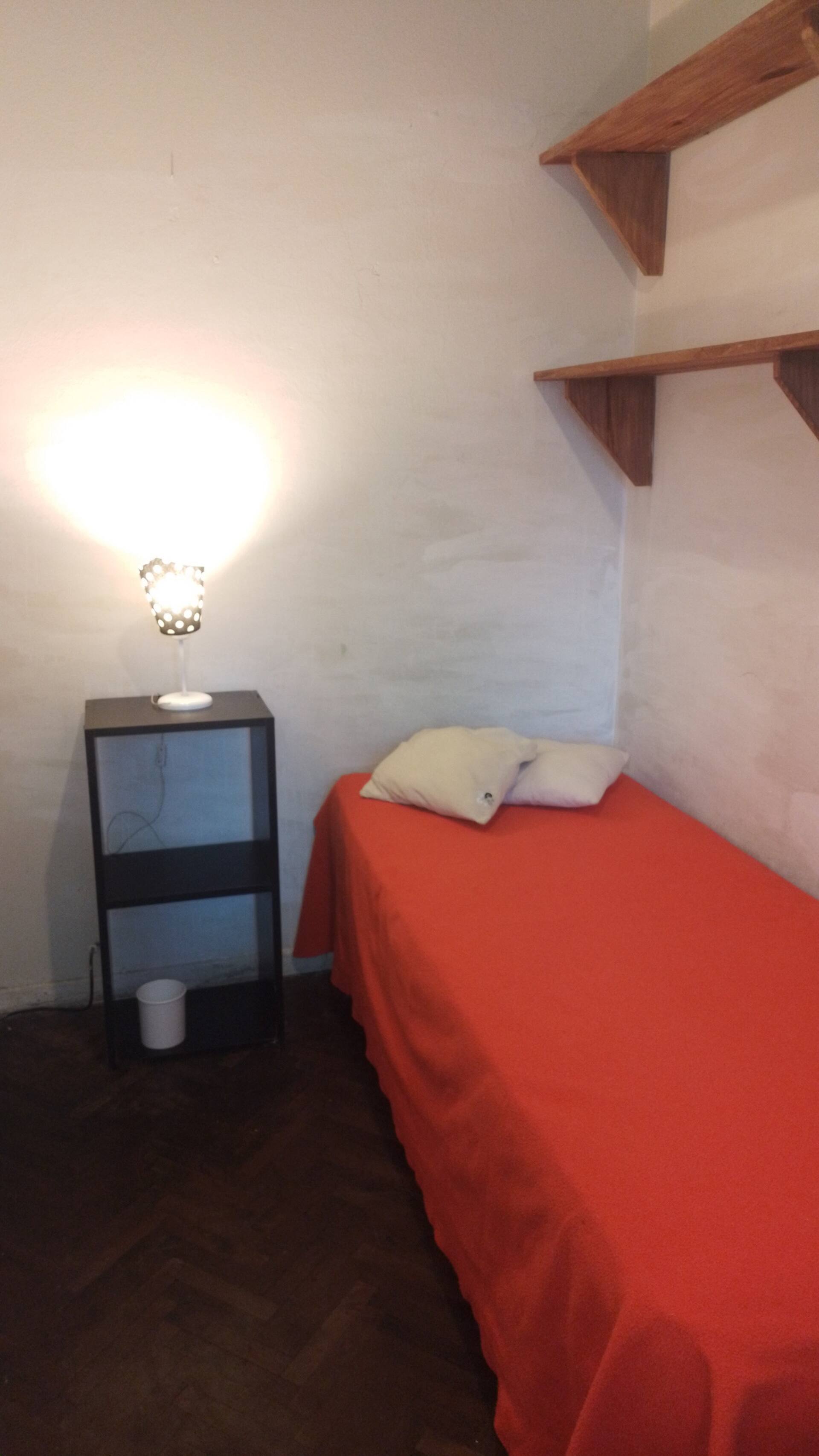 Rent Room Only Women minimum stay 30d
