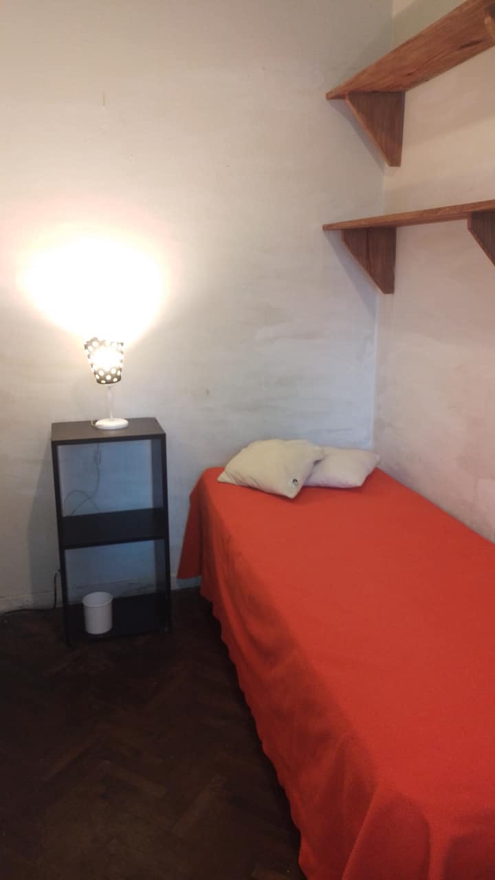 Habitación en departamento solo para mujeres en Villa Real