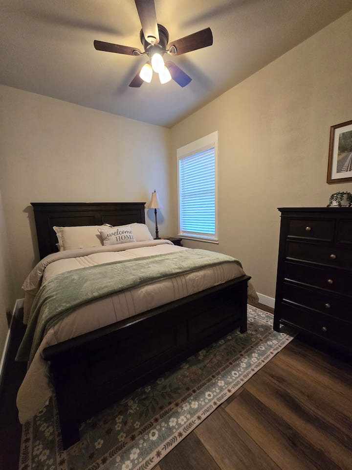 غرفة النوم 2