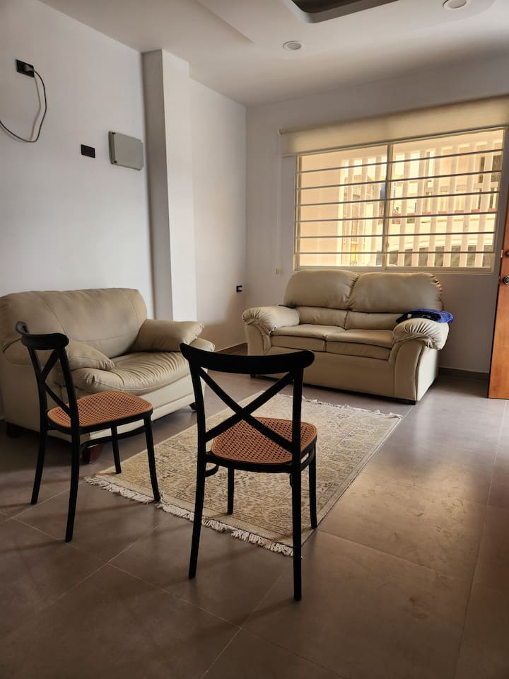 Casa En La Playa Muy Cerca Del Malecon - Crucita