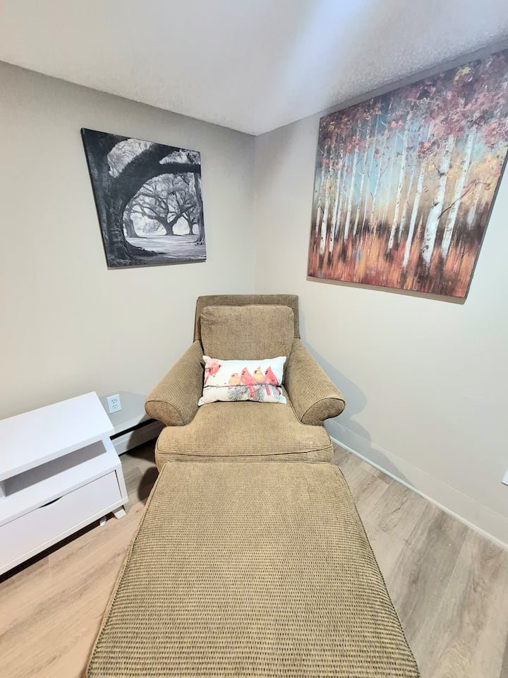 2 Bedroom Basement Granny Suite - London