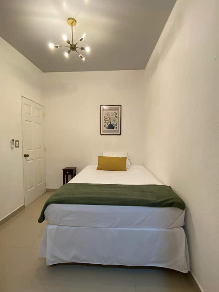 Pohodlná posteľ na optimálny oddych v pokojnej a útulnej atmosfére.