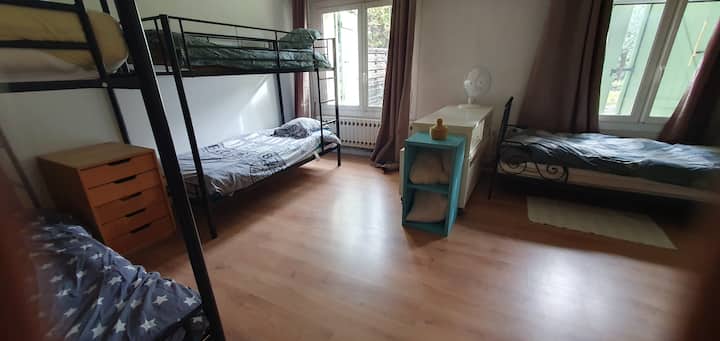 საძინებელი 4