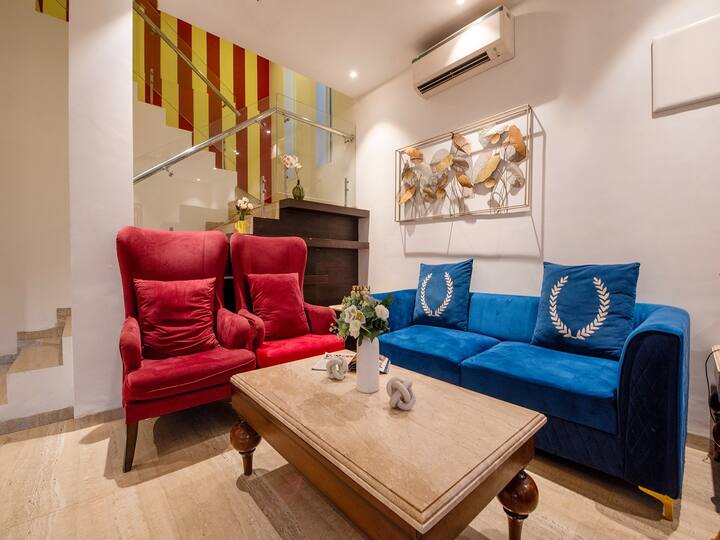 Living room image 4