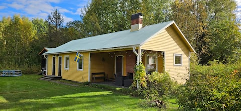 Cozy detached guest house in Boden