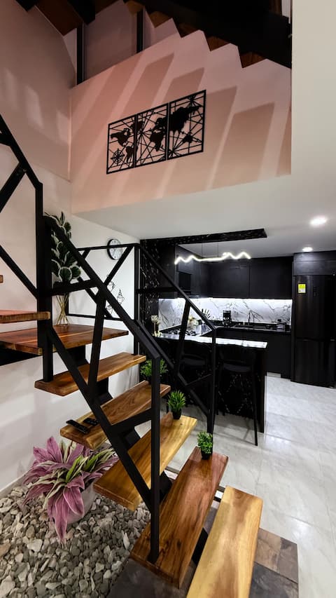 Luxury Boutique House/Parking