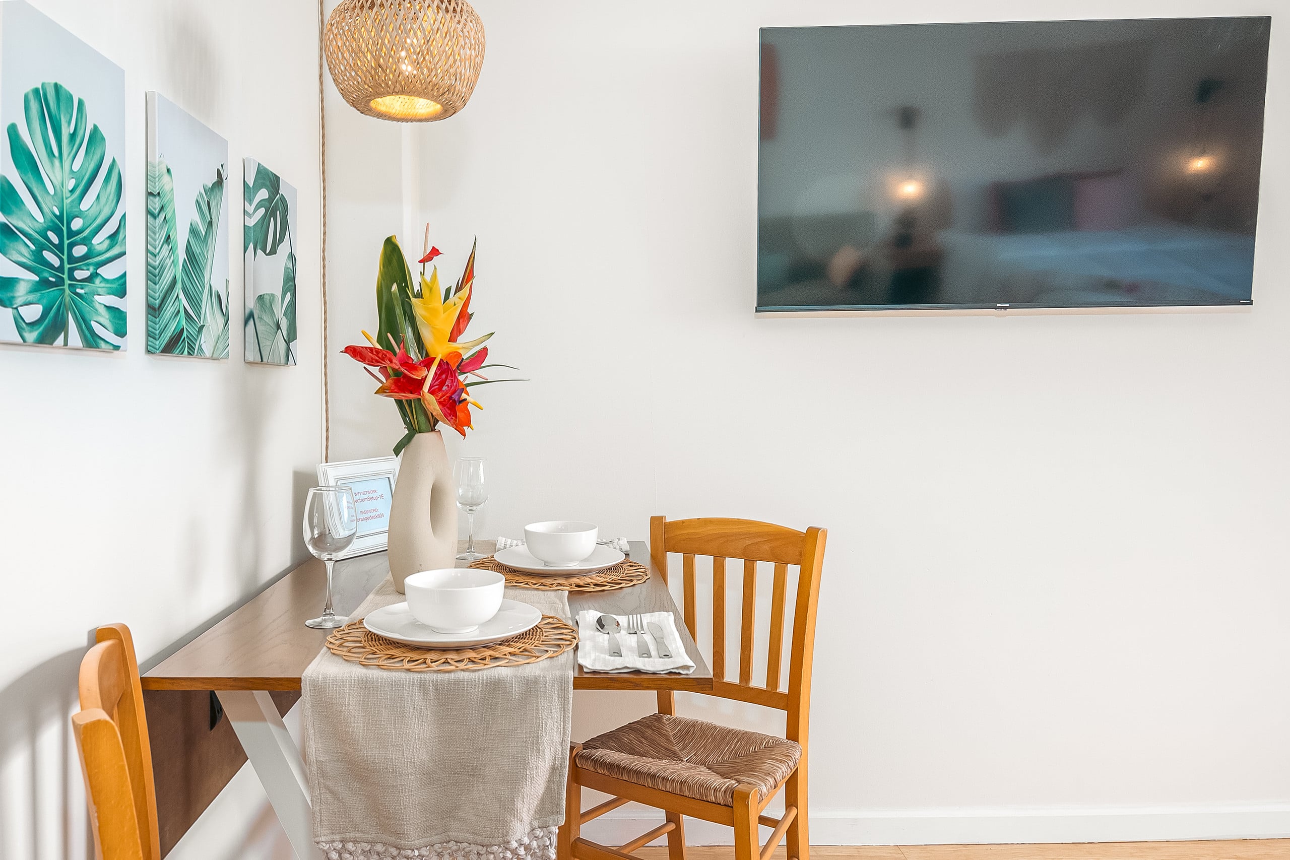 Condo in Honolulu · ★4.86 · 1 bedroom · 2 beds · 1 private bath - Image 27