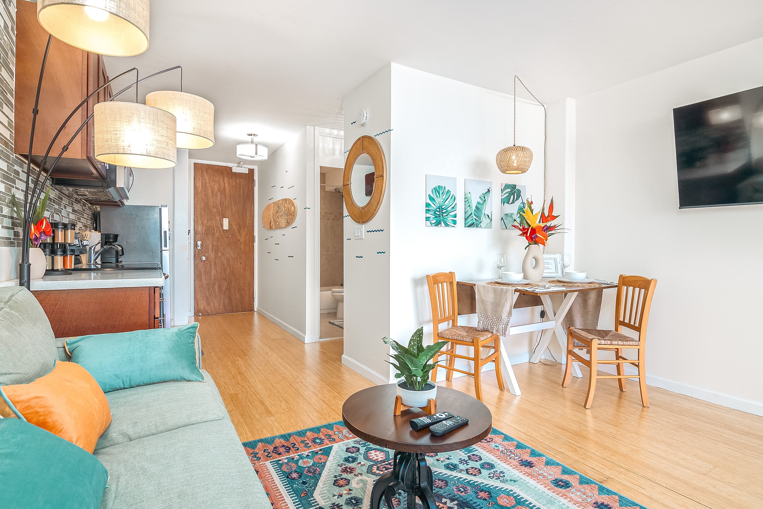 Condo in Honolulu · ★4.86 · 1 bedroom · 2 beds · 1 private bath - Image 51