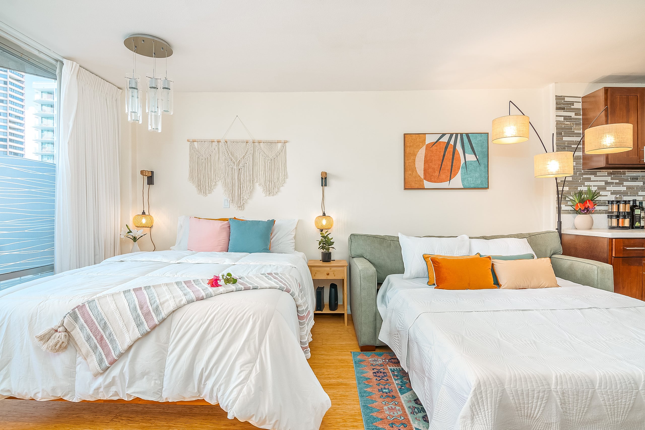 Condo in Honolulu · ★4.86 · 1 bedroom · 2 beds · 1 private bath - Image 58