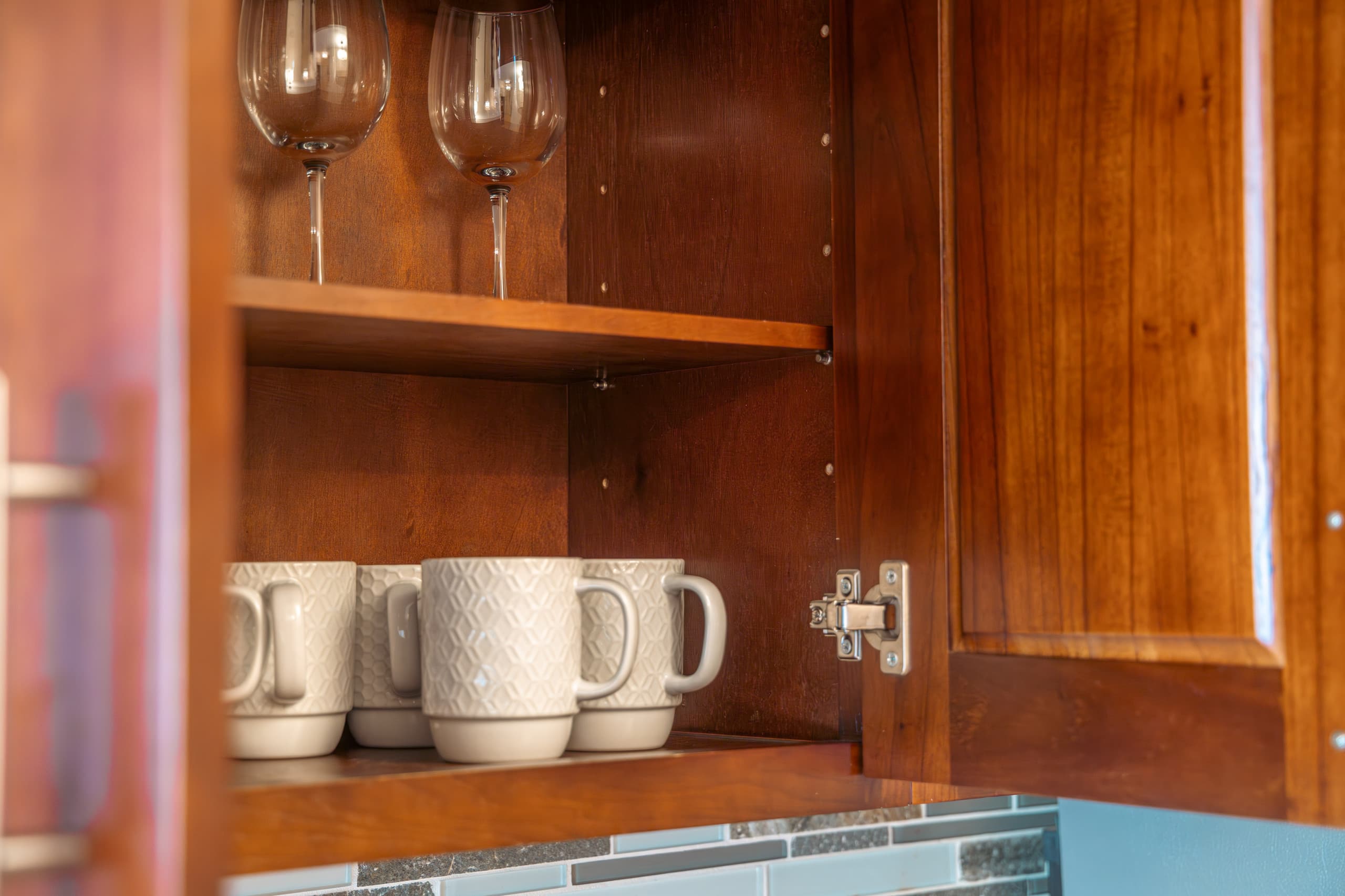 Condo in Honolulu · ★4.86 · 1 bedroom · 2 beds · 1 private bath - Image 18