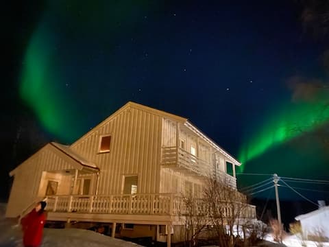 Aurora Hills Lodge