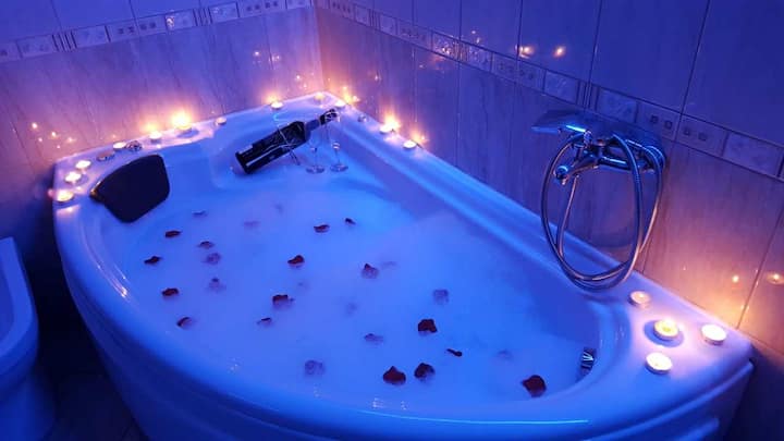 City Center Apartment With Jacuzzi - Ohrid