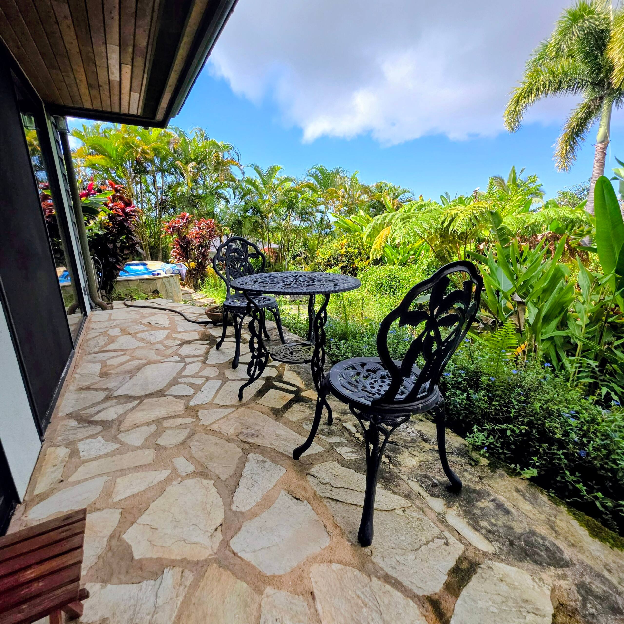 Home in Kailua-Kona · ★4.67 · 2 bedrooms · 3 beds · 1 private bath - Photo 16