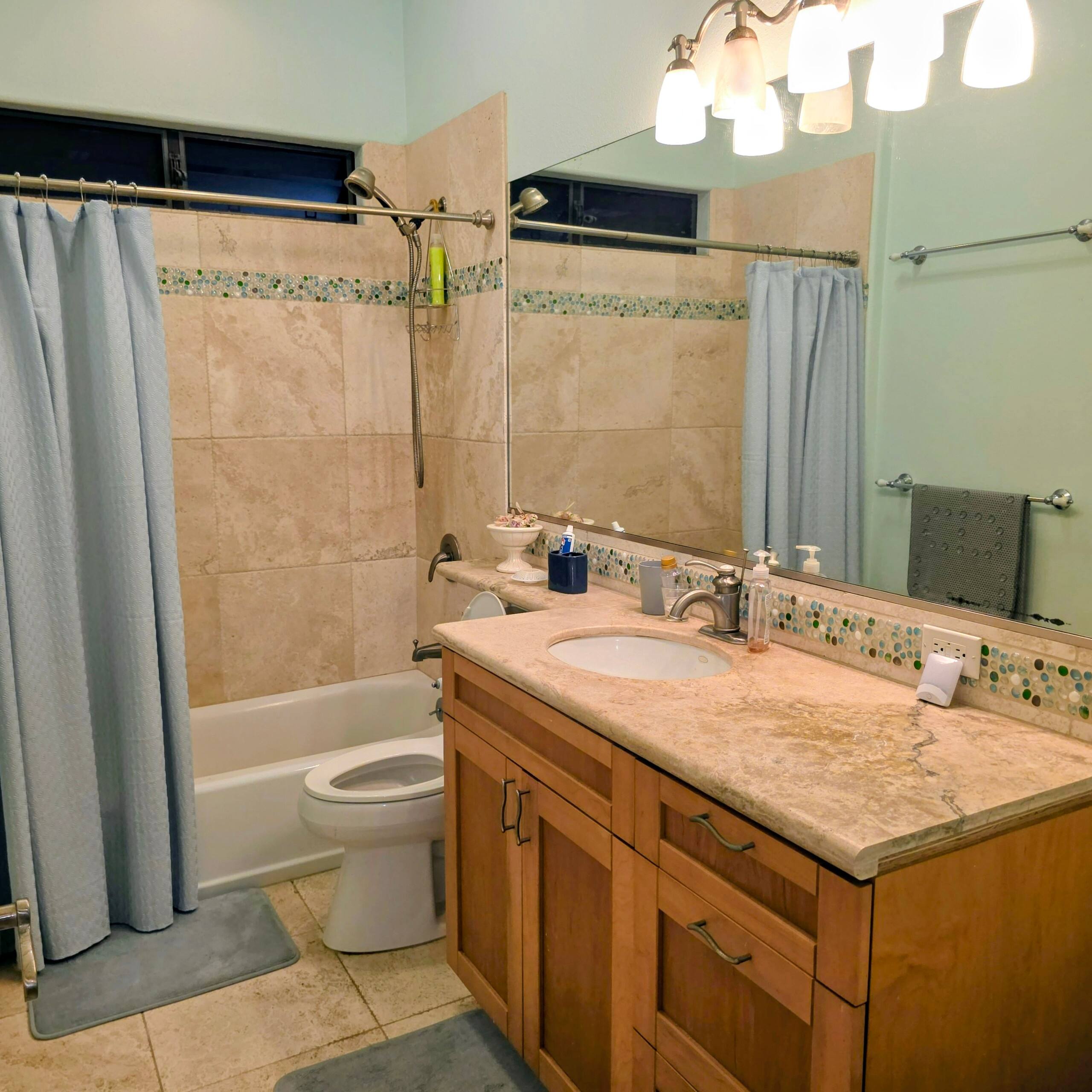 Home in Kailua-Kona · ★4.67 · 2 bedrooms · 3 beds · 1 private bath - Photo 15