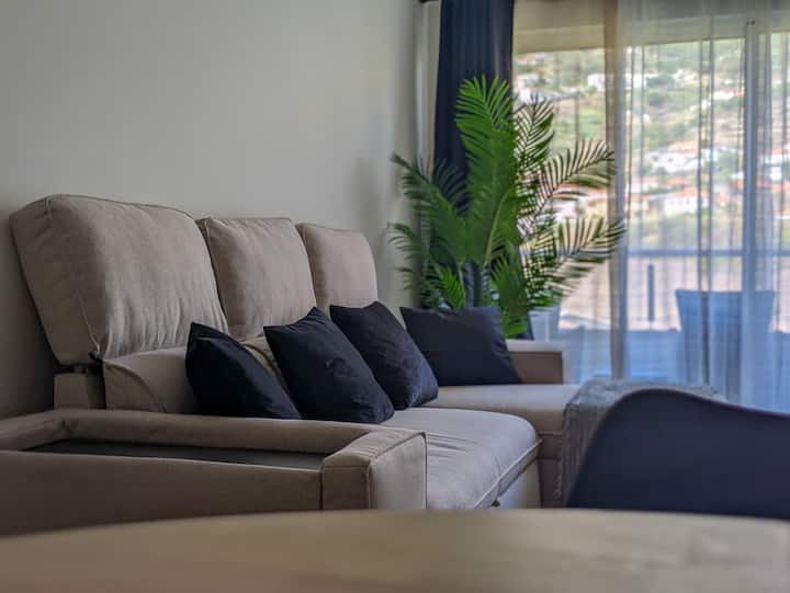 Cozy Retreat With Pool And Panoramic View - Caniço