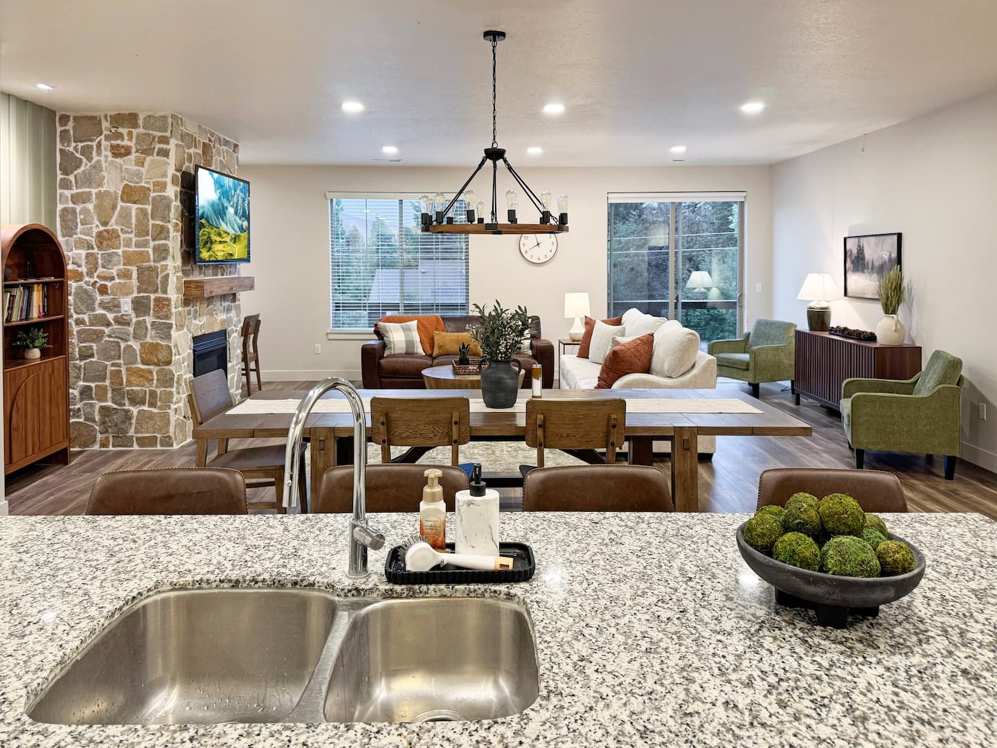 Midway Condo