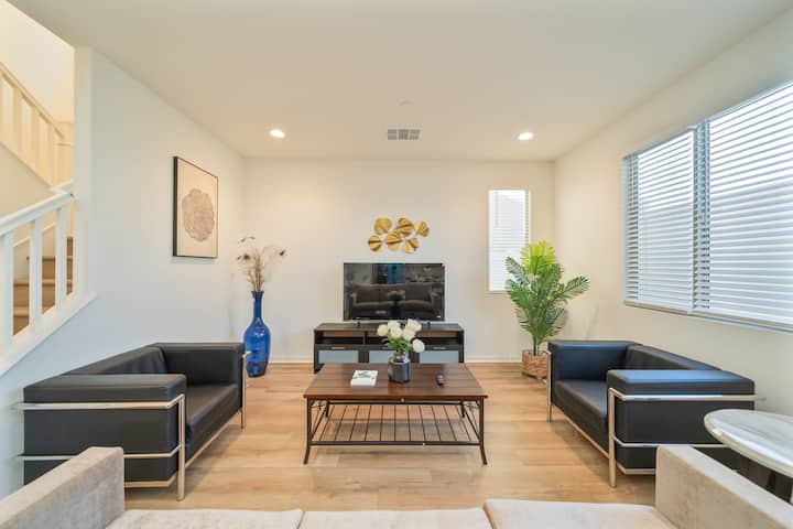 Brandnew 5b3b Single Family Home - Ontario, CA