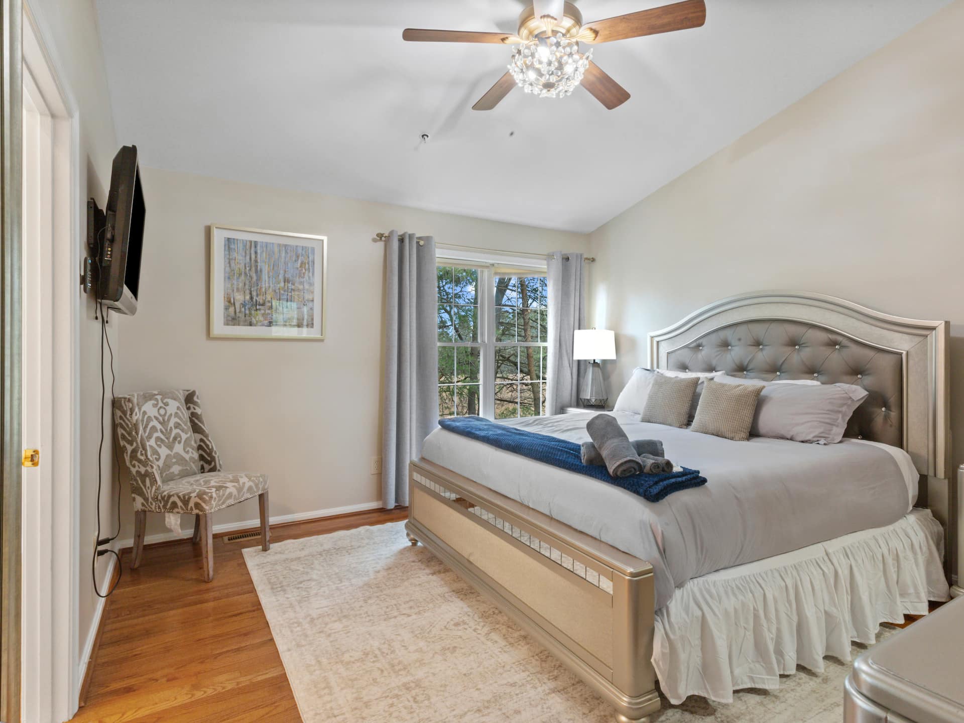 Townhome Outside DC near BWI - Very Spacious 3BR