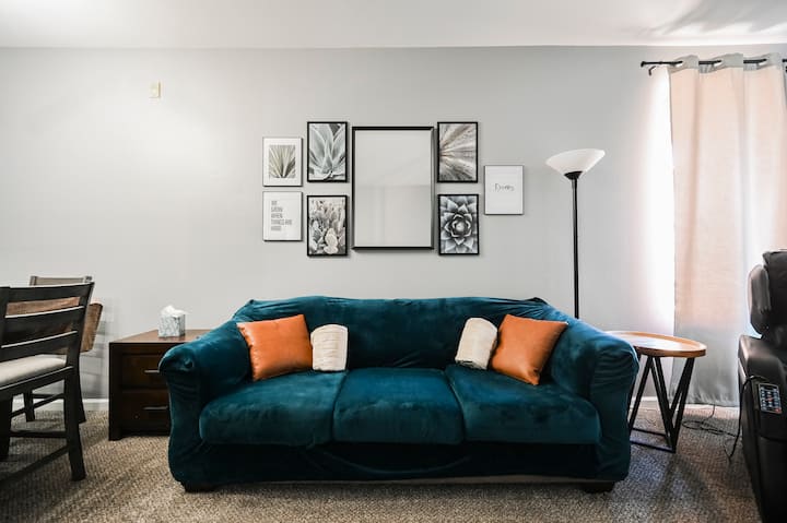 Zz* The Meridian | 2br Condo Near Strip + Pool - Las Vegas, NV
