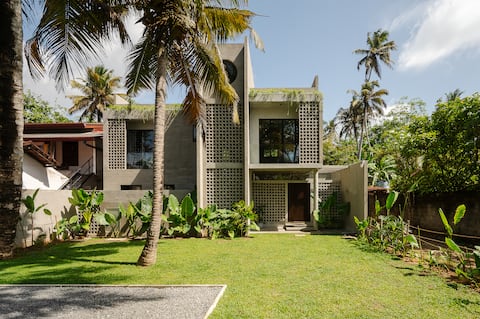 TARO Villa • Private Tropical Brutalist Pool Home