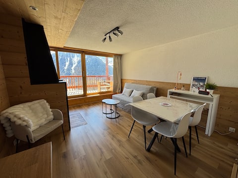 Top Airbnb: Mountain view apartment - Ski at the foot - Paradiski in Peisey Nancroix
