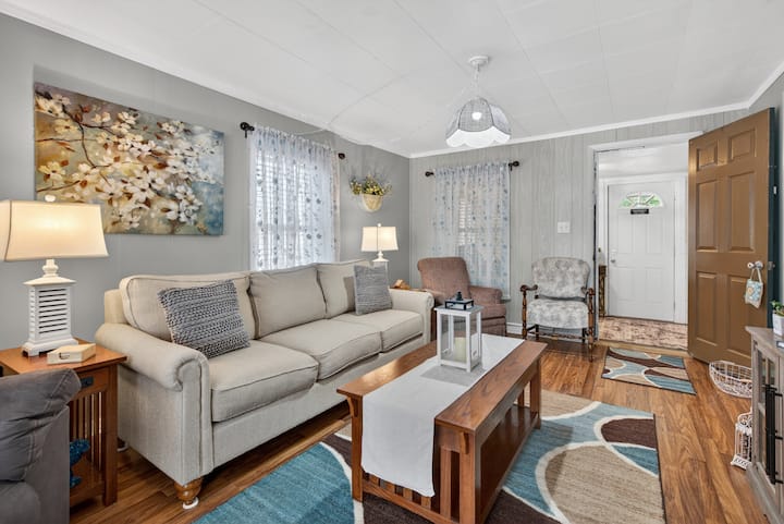 Charming Canal-port Cottage-come &Relax In Nature - Morris, IL