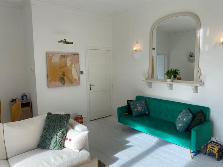 Modern Flat | Long Stays | Monthly Discounts! - 워킹