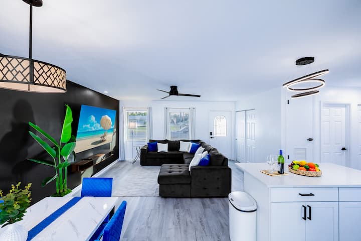 Private Home With Pool & Mini-golf - Spring Hill