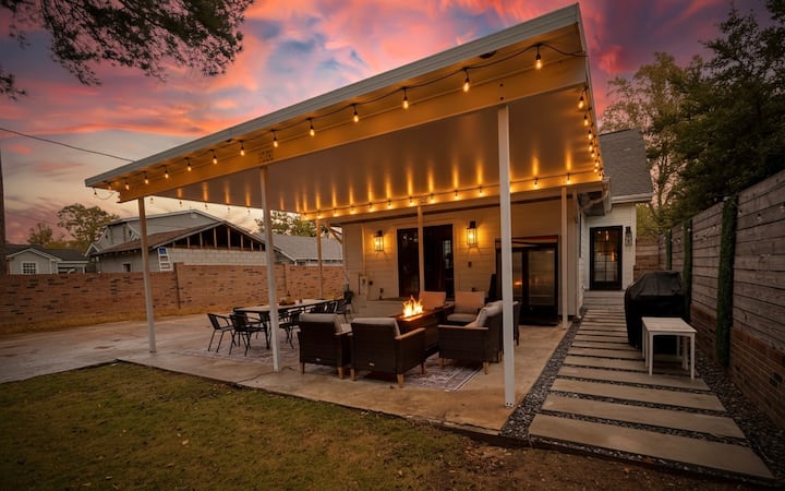 Bama Bound Luxury Stay With Backyard Retreat! - Tuscaloosa, AL