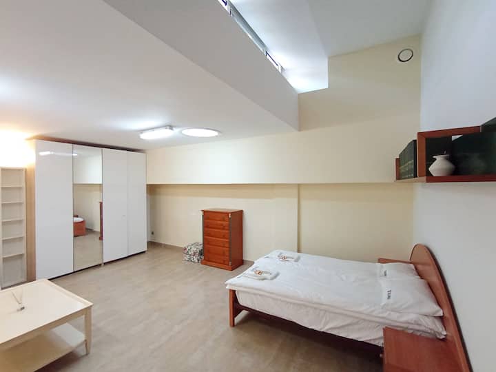 Dhomë gjumi 4
