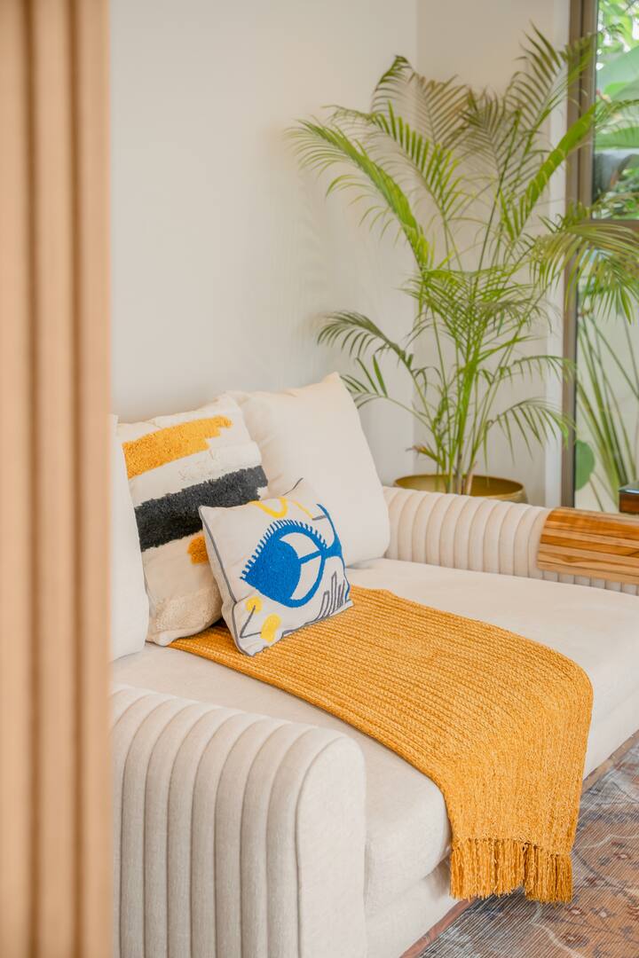 Living room image 8
