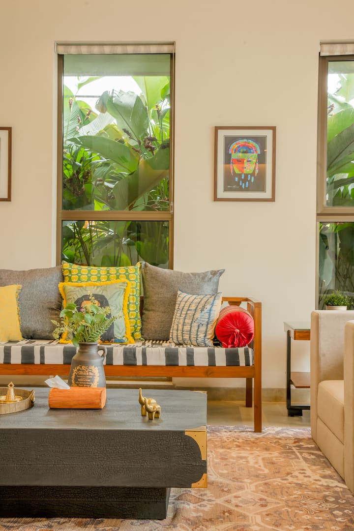 Living room image 9