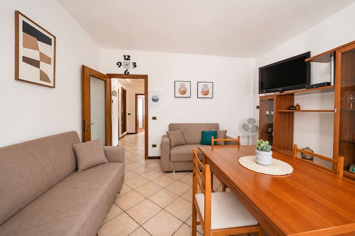 Lake Como (10 Min Drive) • Bellagio (25 Min) - Mandello del Lario