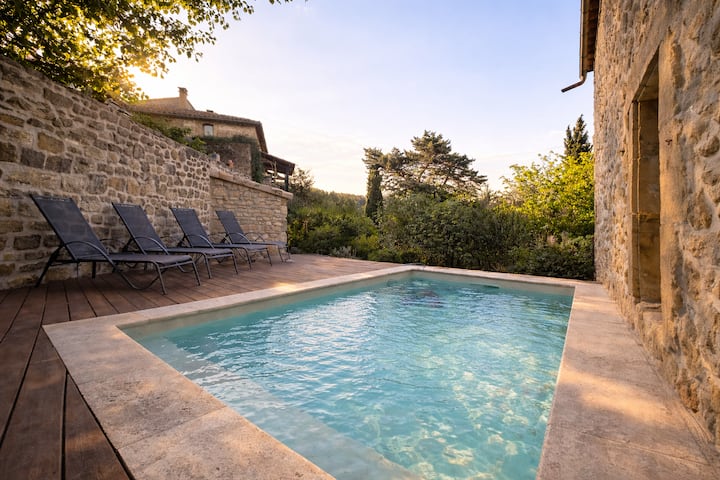 Charmant Studio Avec Terrasse – Piscine & Confort - Les Vans