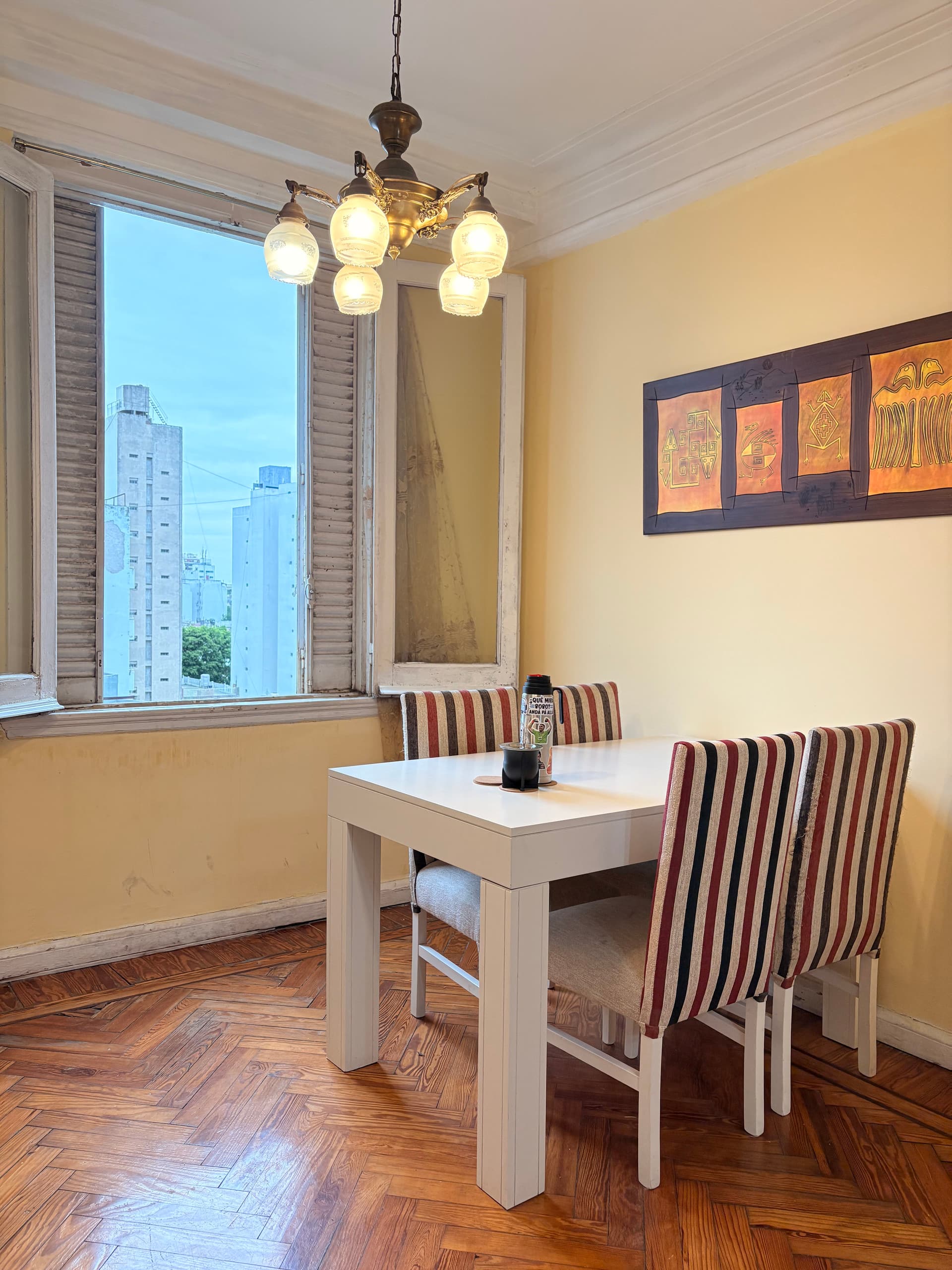 Furnished two-bedroom apartment in Monserrat