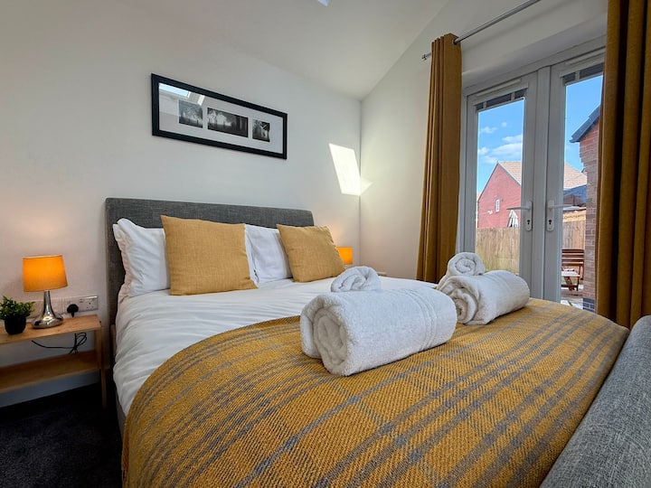 5bdr Home| Wifi, Parking | Long Stays Discounts - Loughborough