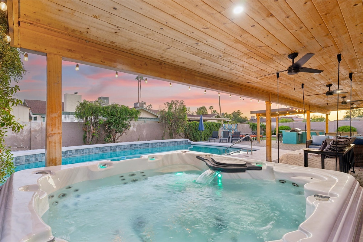 Phoenix Pool House|Hot Tub| Mini Golf + Pool Table
